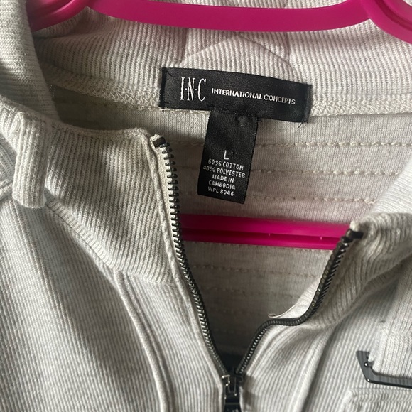 International concept sweater - Picture 2 of 3